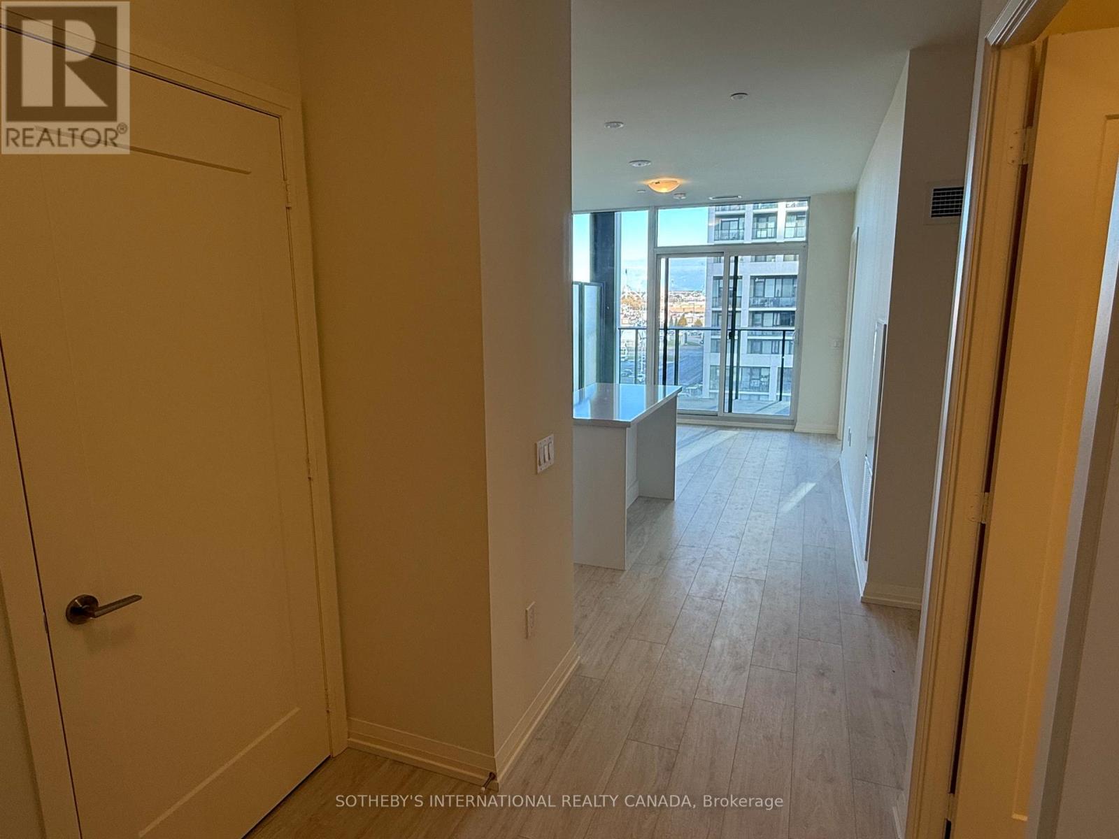 617 - 27 Korda Gate, Vaughan, Ontario  L4K 2M9 - Photo 4 - N12541954