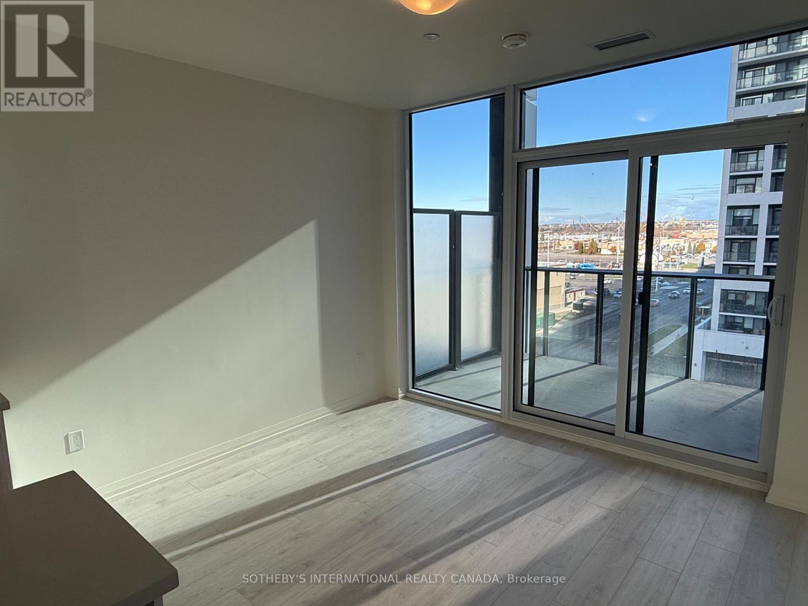 617 - 27 Korda Gate, Vaughan, Ontario  L4K 2M9 - Photo 8 - N12541954