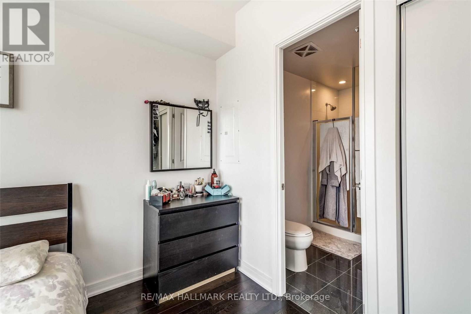 1911nw - 9201 Yonge Street, Richmond Hill, Ontario  L4C 1H9 - Photo 12 - N12542172