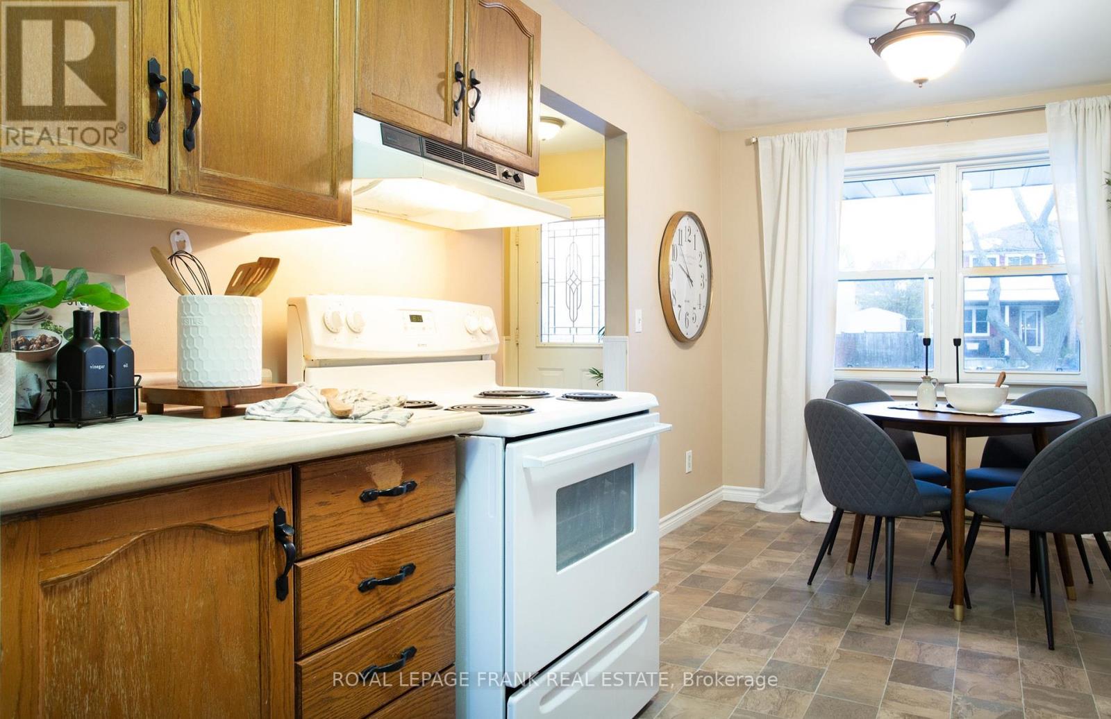 1466 O'hara Court, Oshawa, Ontario L1J 8A4 - Photo 12 - E12542204