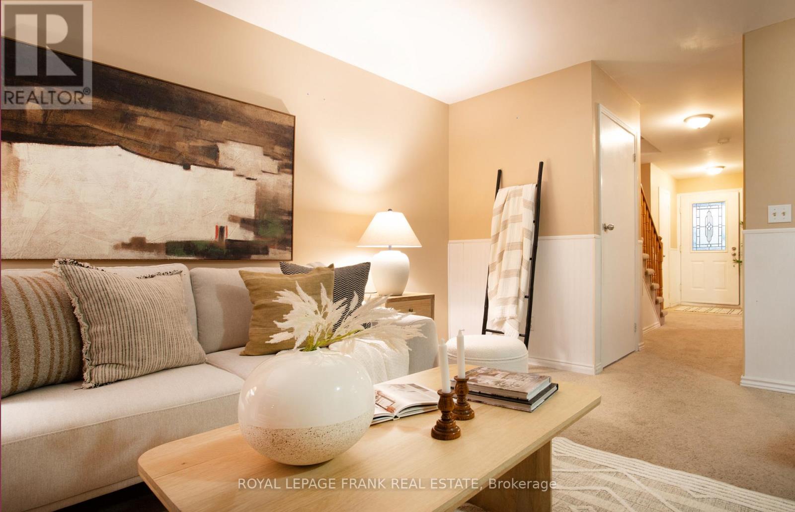 1466 O'hara Court, Oshawa, Ontario L1J 8A4 - Photo 4 - E12542204