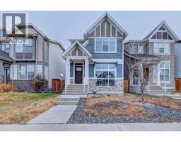 70 Masters Crescent SE Mahogany