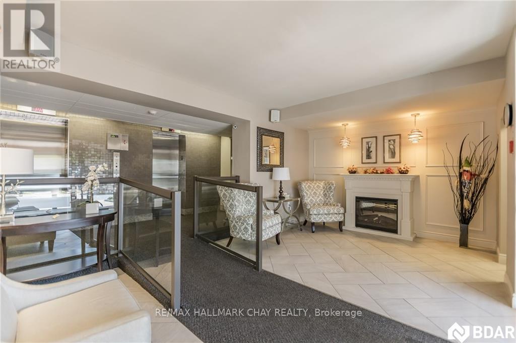 706 - 414 Blake Street, Barrie, Ontario  L4M 5J7 - Photo 4 - S12542142