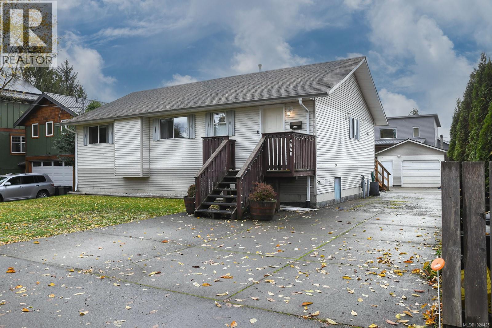 2771 Windermere Ave, Cumberland, British Columbia