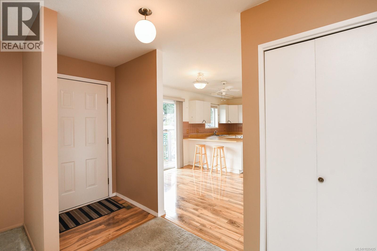 2771 Windermere Ave, Cumberland, British Columbia  V0R 1S0 - Photo 14 - 1020425