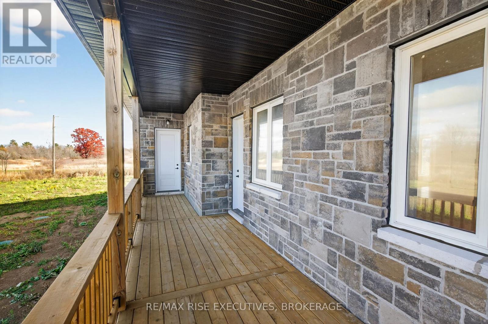 138 Hineman Street, Kingston, Ontario K7L 0G2 - Photo 37 - X12542176