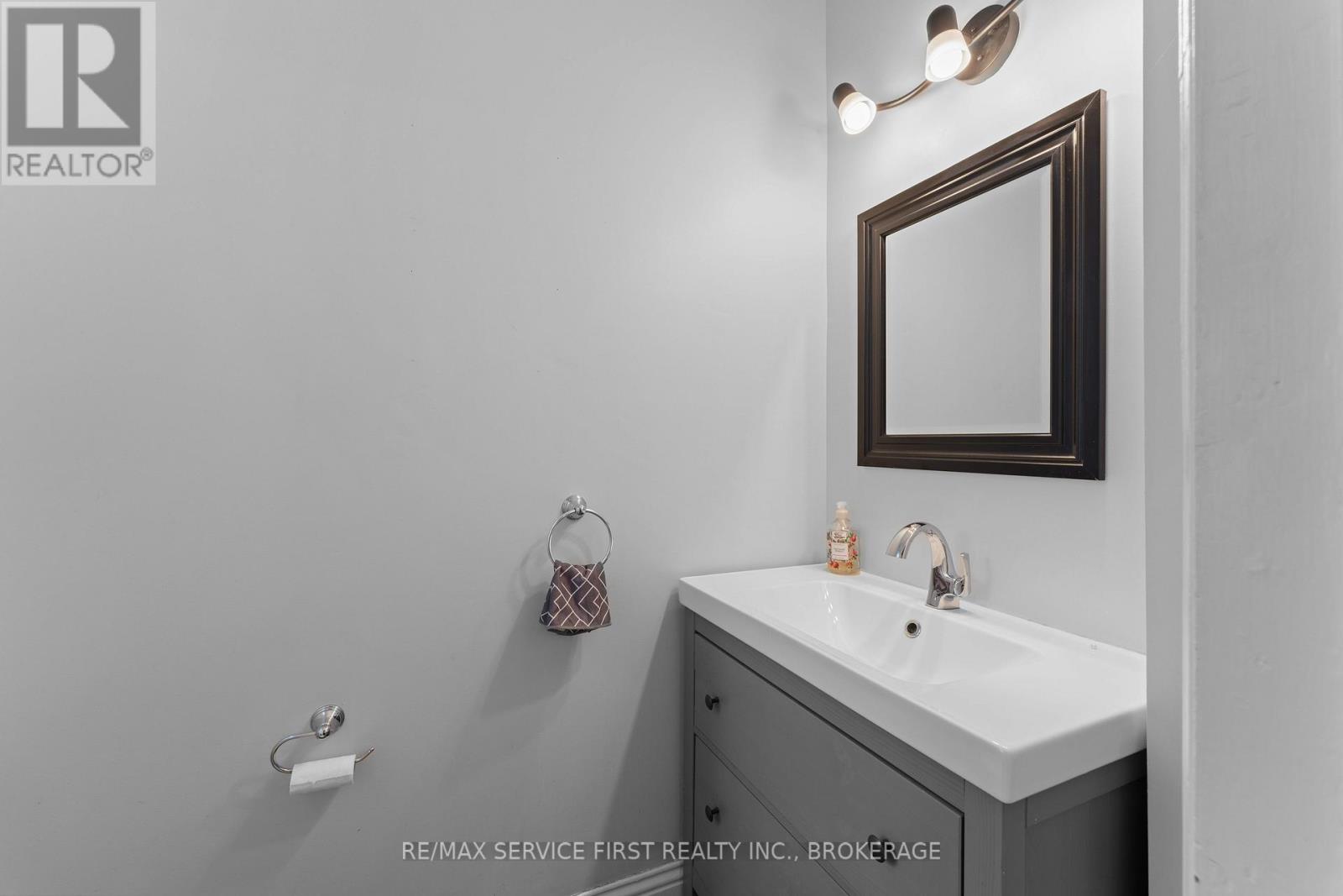 581 Victoria Street, Kingston, Ontario  K7K 4S1 - Photo 14 - X12542182