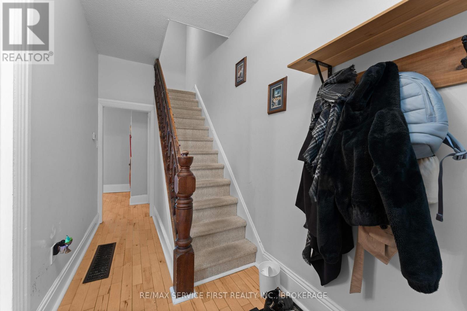 581 Victoria Street, Kingston, Ontario  K7K 4S1 - Photo 5 - X12542182