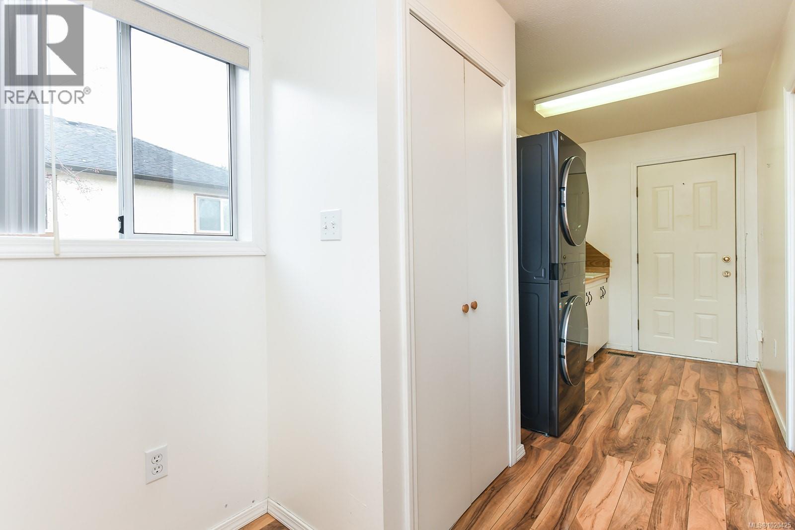 2771 Windermere Ave, Cumberland, British Columbia  V0R 1S0 - Photo 20 - 1020425