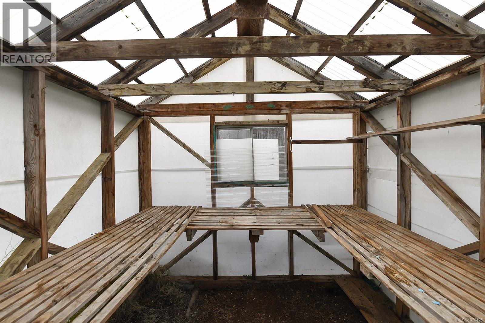 2771 Windermere Ave, Cumberland, British Columbia  V0R 1S0 - Photo 30 - 1020425