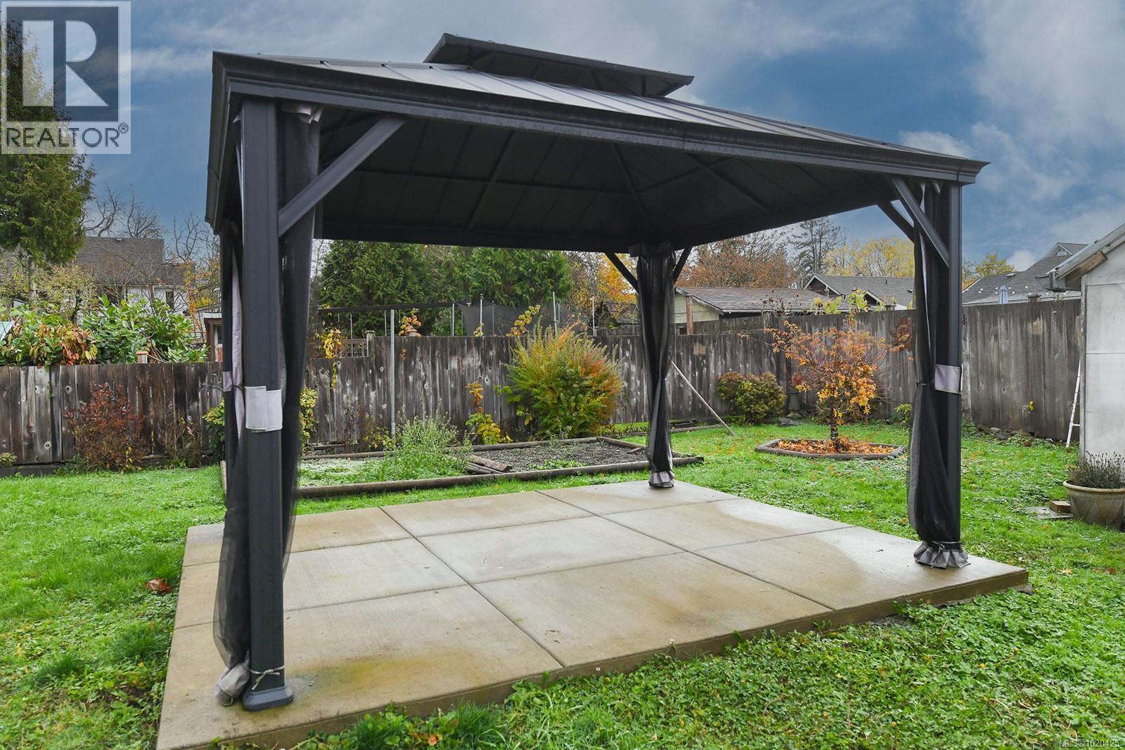 2771 Windermere Ave, Cumberland, British Columbia  V0R 1S0 - Photo 28 - 1020425