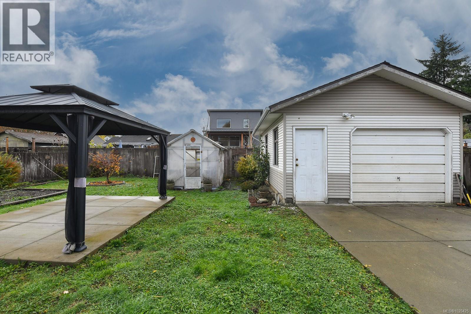 2771 Windermere Ave, Cumberland, British Columbia  V0R 1S0 - Photo 31 - 1020425