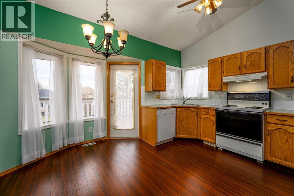 21 Citadel Drive Nw, Calgary, Alberta  T3G 3X7 - Photo 7 - A2269038