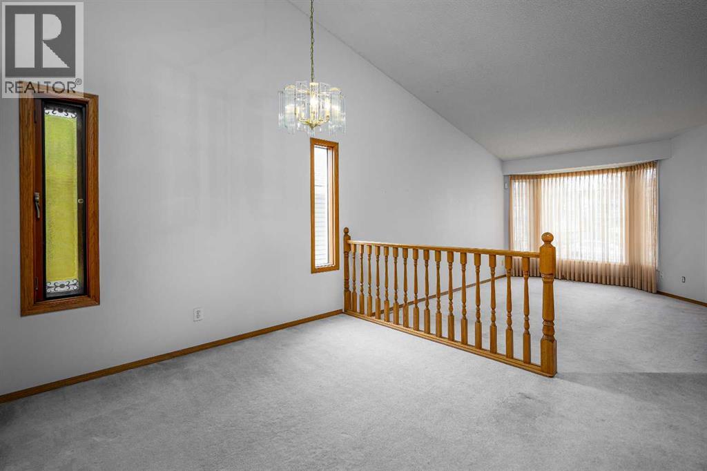 21 Citadel Drive Nw, Calgary, Alberta  T3G 3X7 - Photo 6 - A2269038