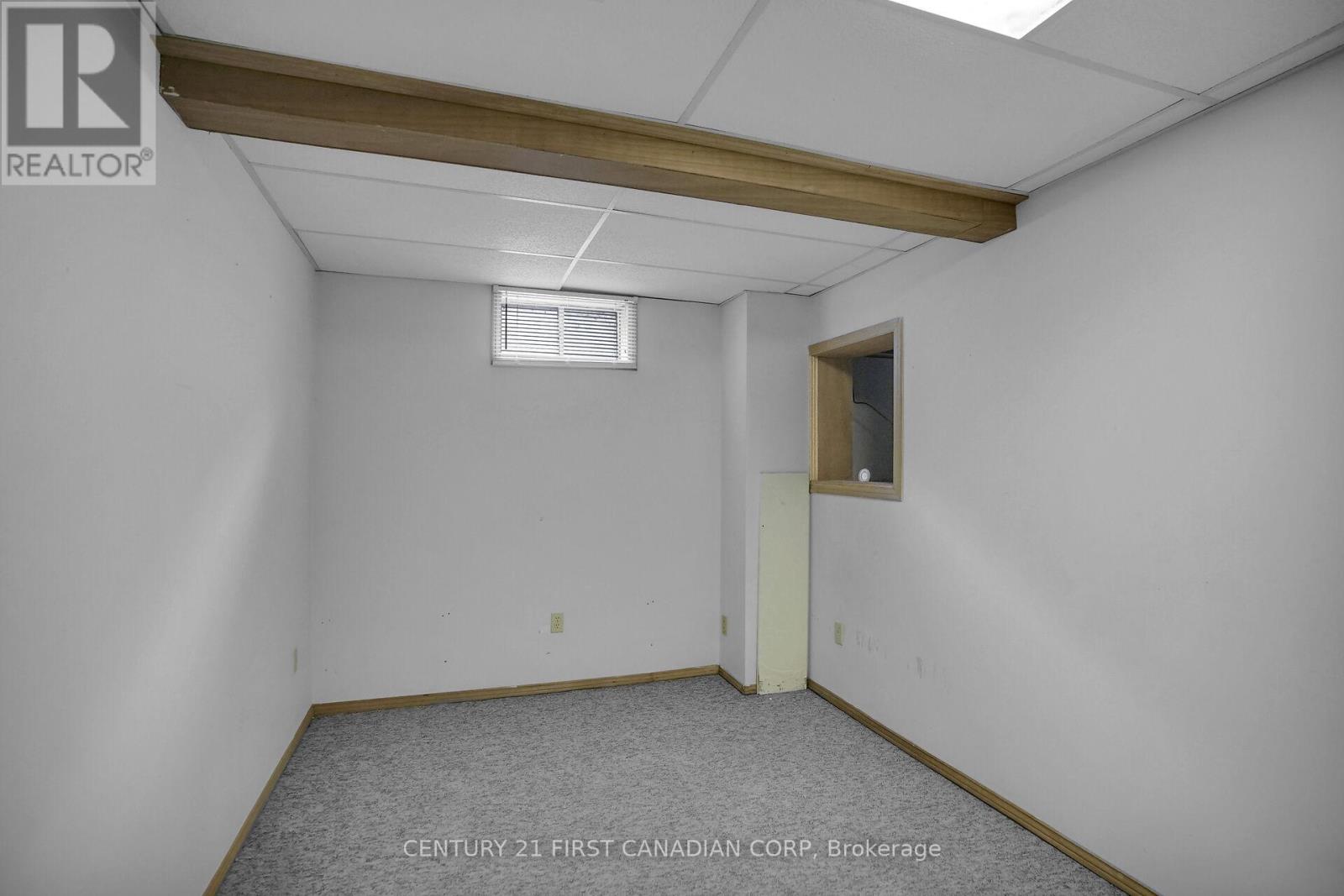 214 Portsmouth Crescent E, London East, Ontario  N5V 4C9 - Photo 22 - X12542294