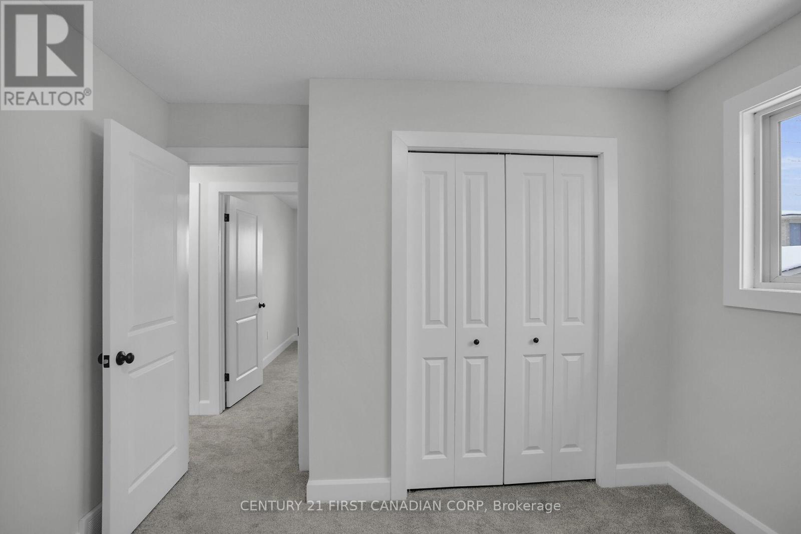 214 Portsmouth Crescent E, London East, Ontario  N5V 4C9 - Photo 29 - X12542294