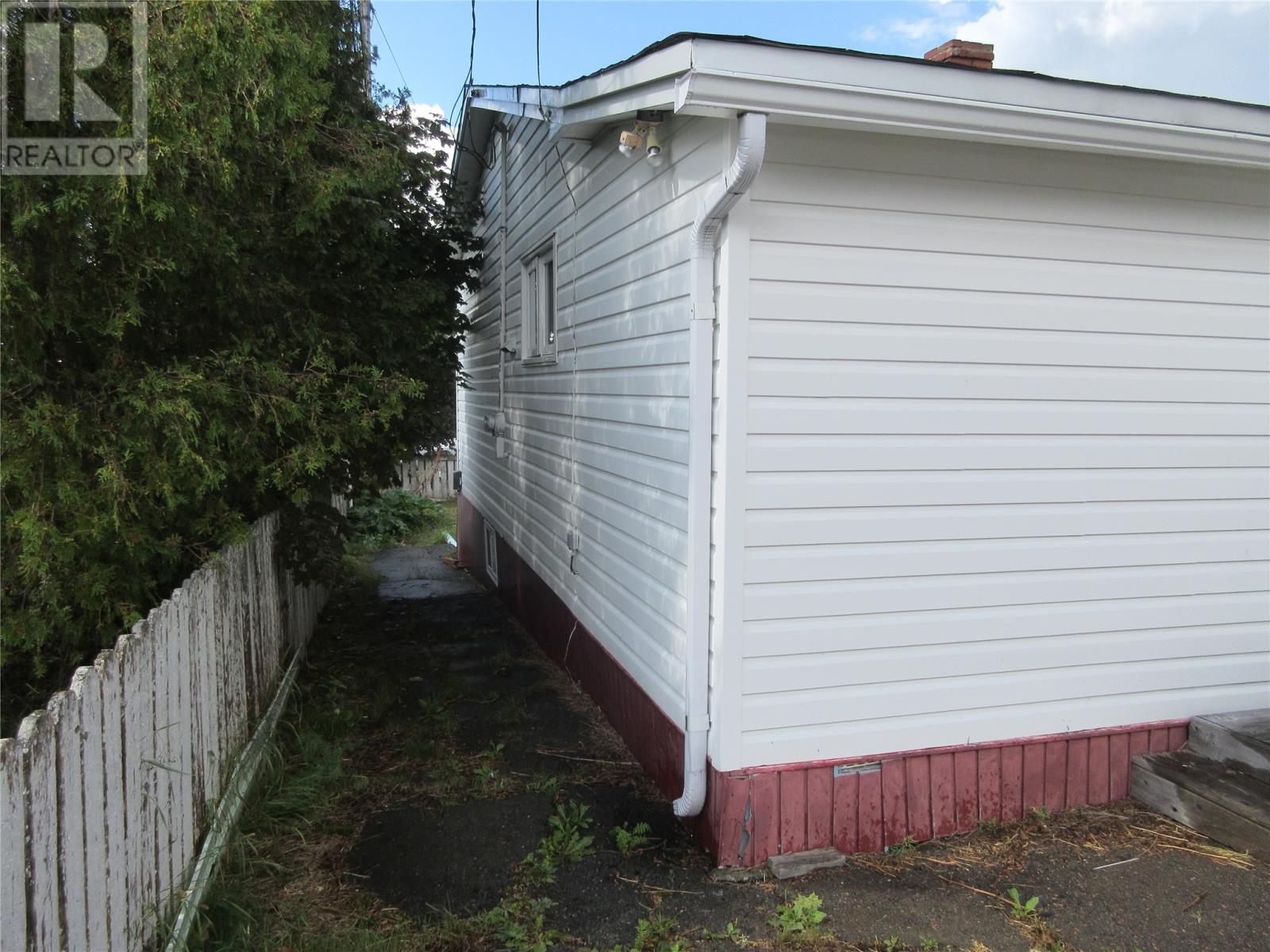 24 Masters Avenue, Grand Falls Windsor, Newfoundland & Labrador  A2B 1J1 - Photo 5 - 1292580