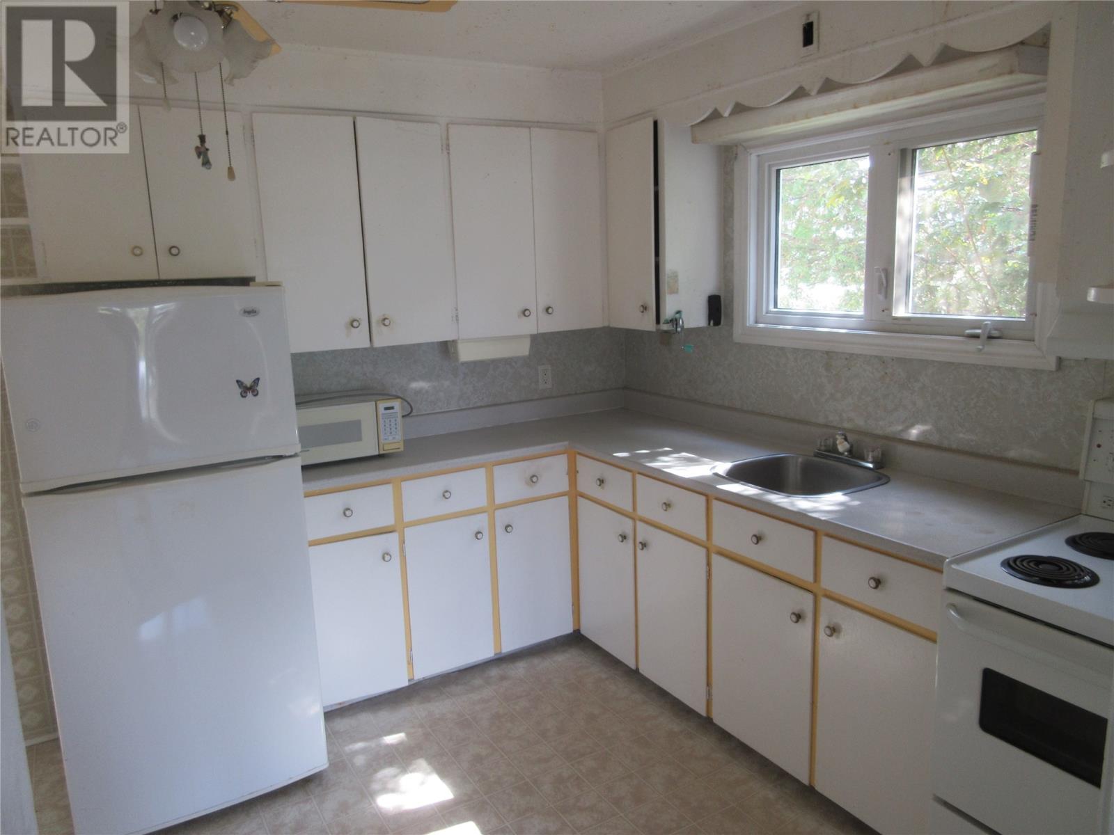 24 Masters Avenue, Grand Falls Windsor, Newfoundland & Labrador  A2B 1J1 - Photo 8 - 1292580