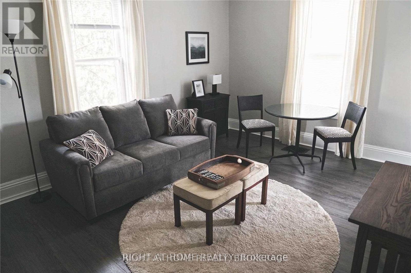 1 - 164 Trafalgar Road, Oakville, Ontario  L6J 3G6 - Photo 2 - W12541956