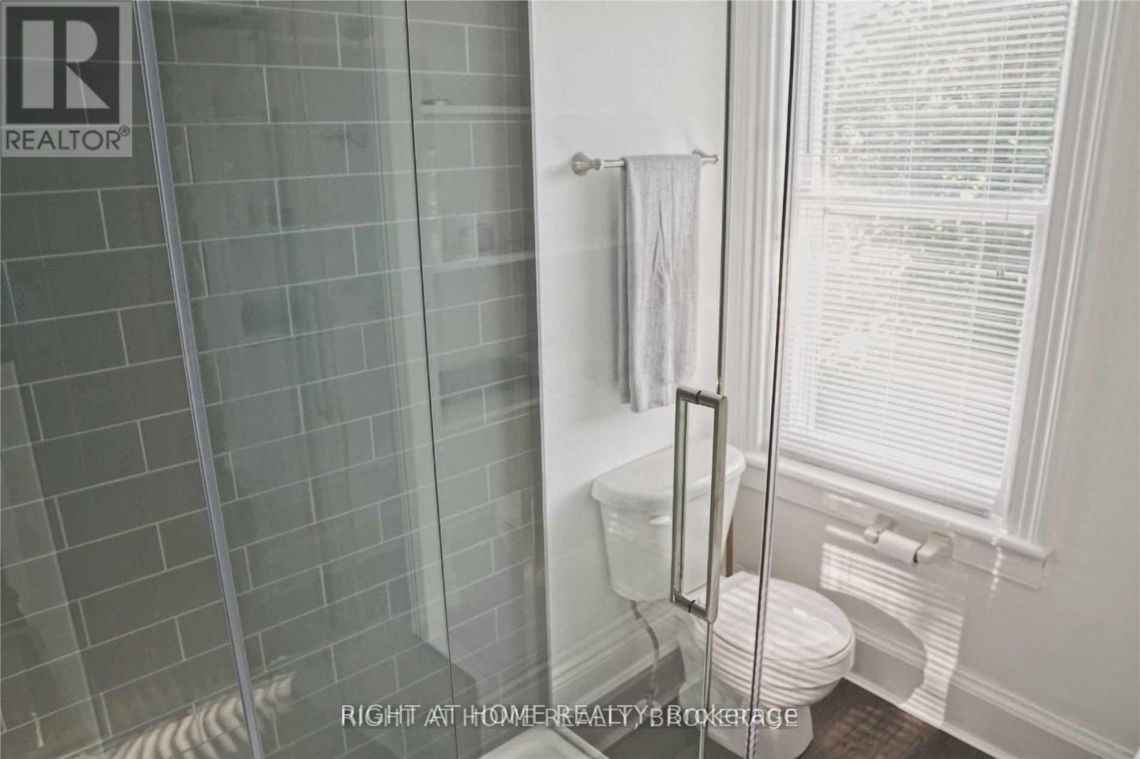 1 - 164 Trafalgar Road, Oakville, Ontario  L6J 3G6 - Photo 7 - W12541956