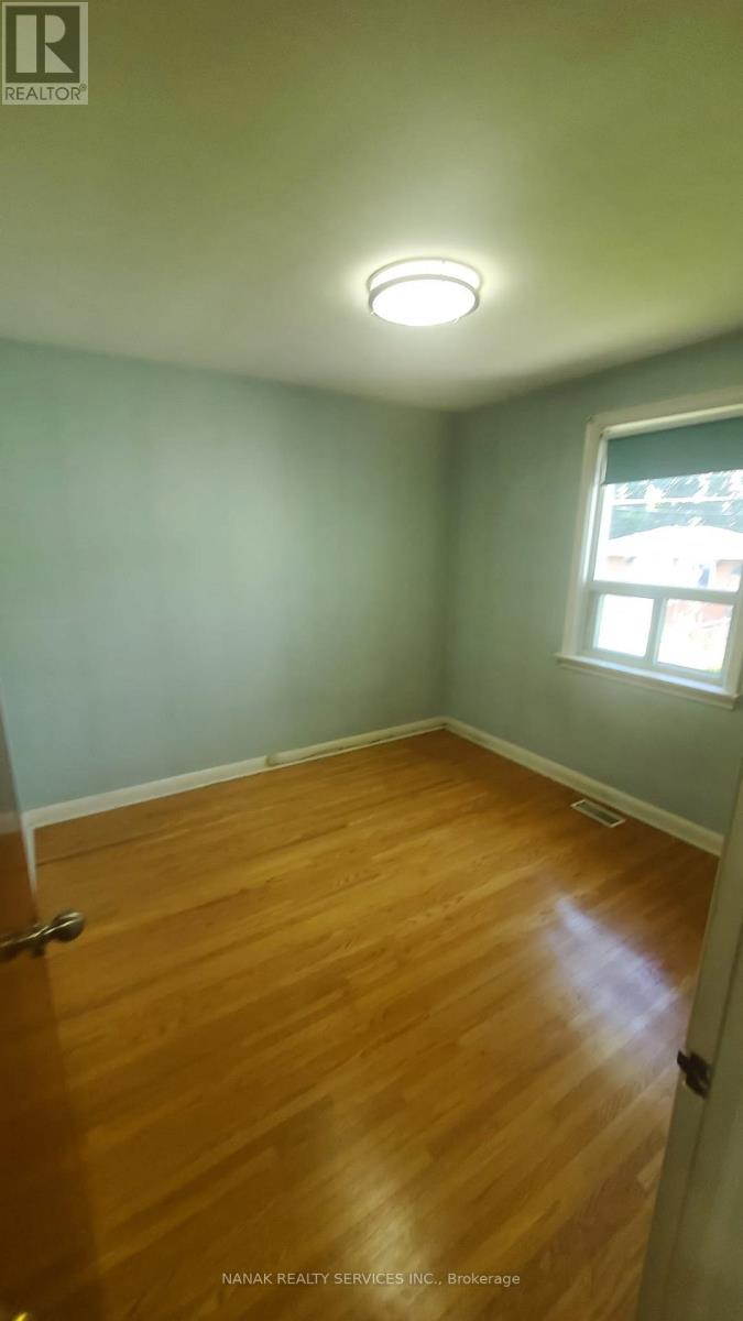 24 Alhart Drive, Toronto, Ontario  M9V 2M9 - Photo 7 - W12541992