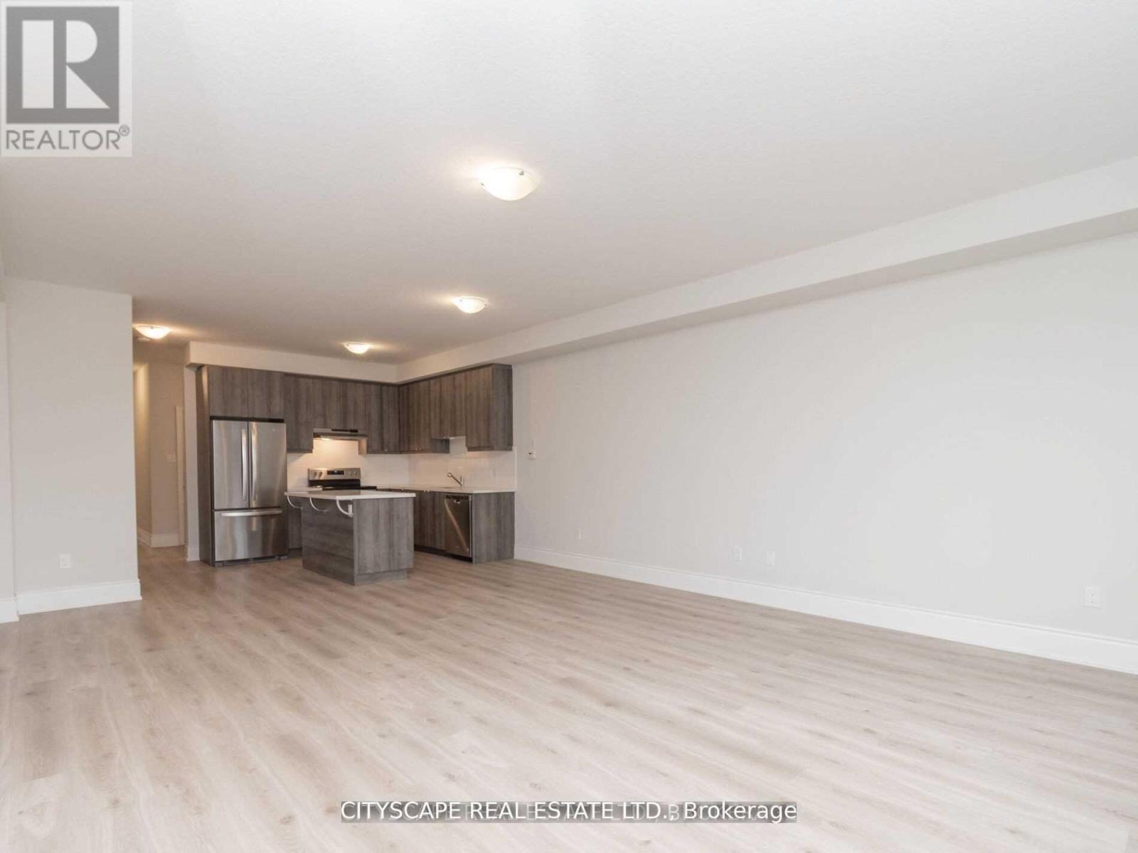 579 Wedgewood Drive, Burlington, Ontario  L7L 0J9 - Photo 7 - W12542044