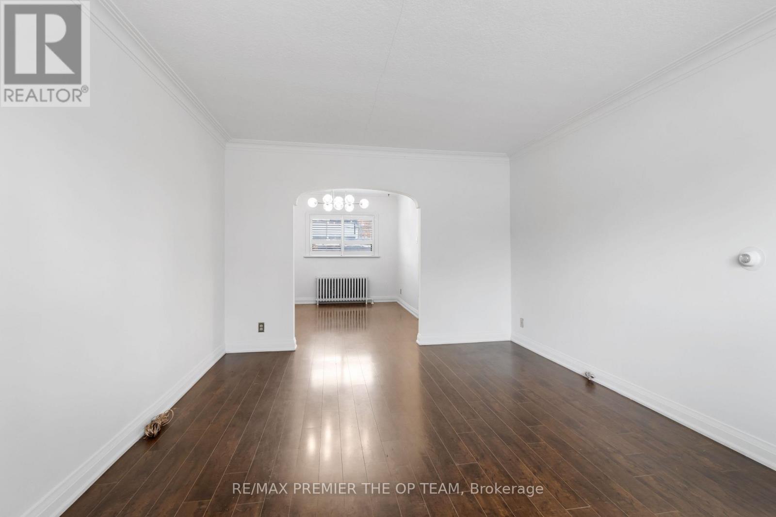 65 Long Branch Avenue, Toronto, Ontario  M8W 3J3 - Photo 11 - W12542046