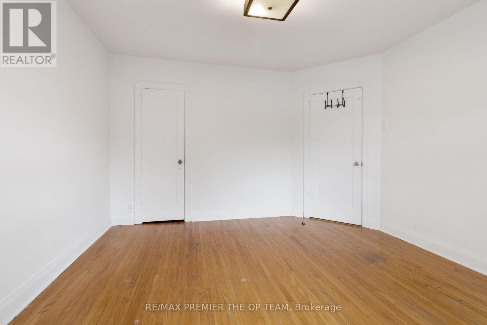 65 Long Branch Avenue, Toronto, Ontario  M8W 3J3 - Photo 13 - W12542046