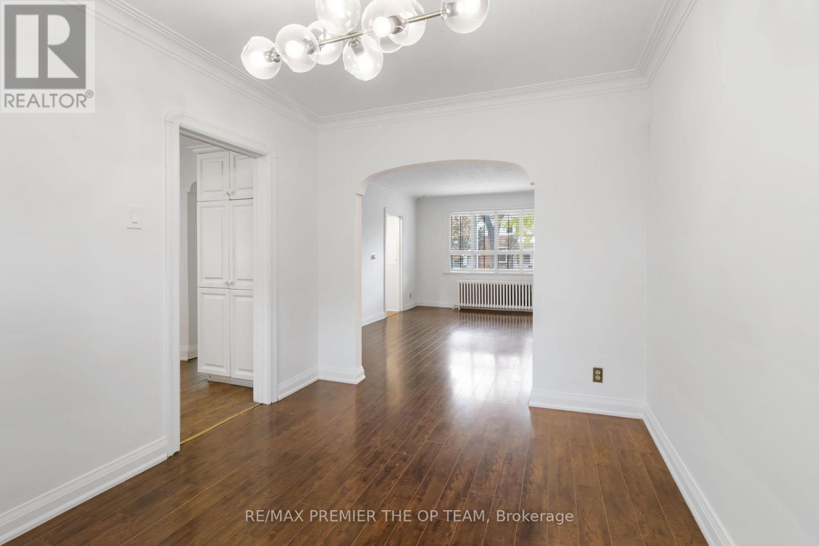 65 Long Branch Avenue, Toronto, Ontario  M8W 3J3 - Photo 18 - W12542046