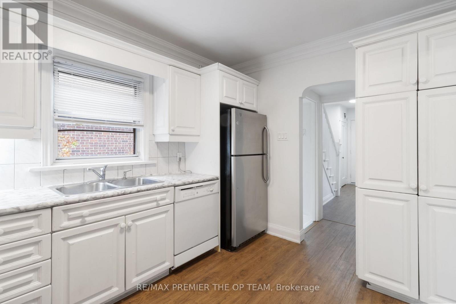 65 Long Branch Avenue, Toronto, Ontario  M8W 3J3 - Photo 23 - W12542046