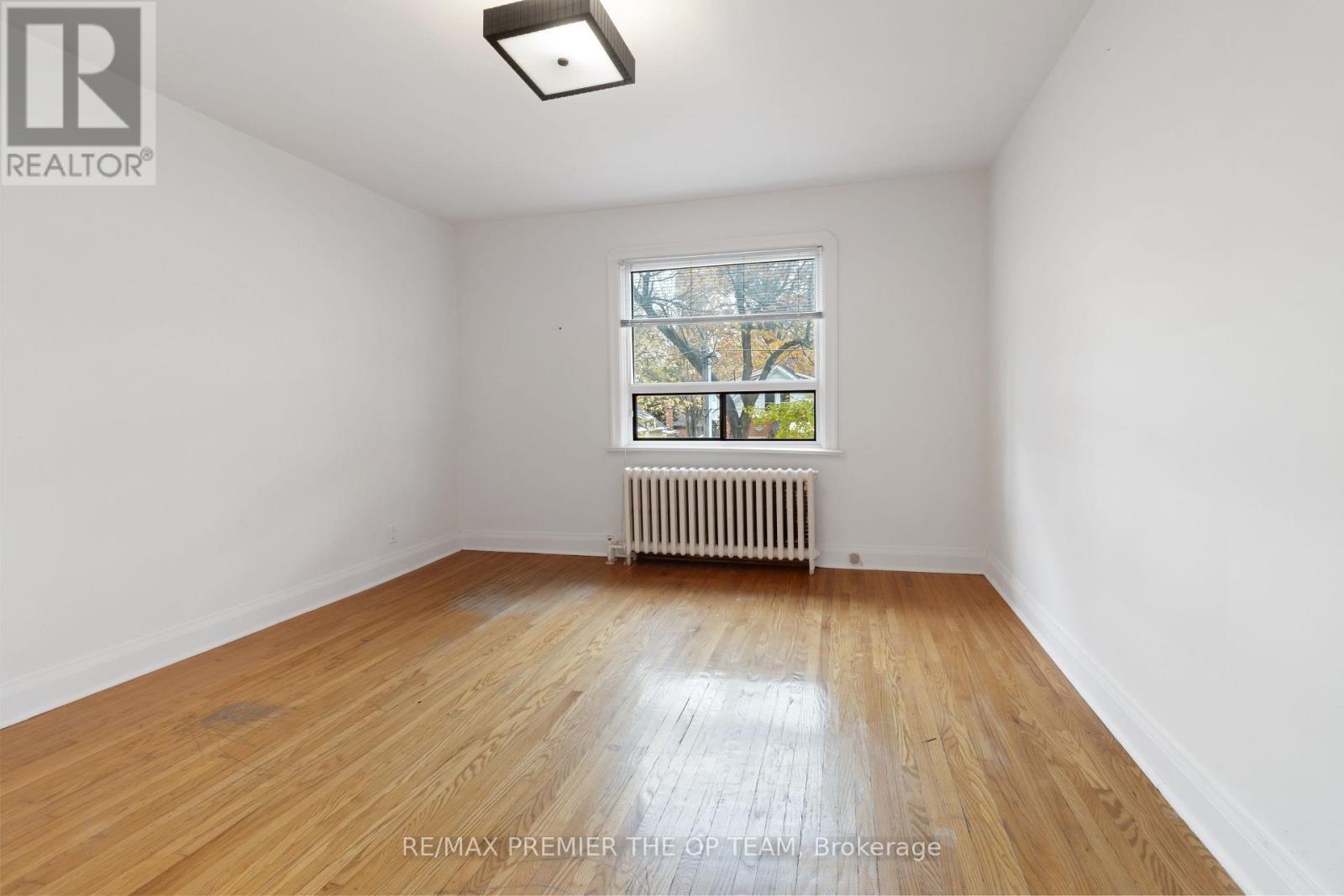 65 Long Branch Avenue, Toronto, Ontario  M8W 3J3 - Photo 24 - W12542046