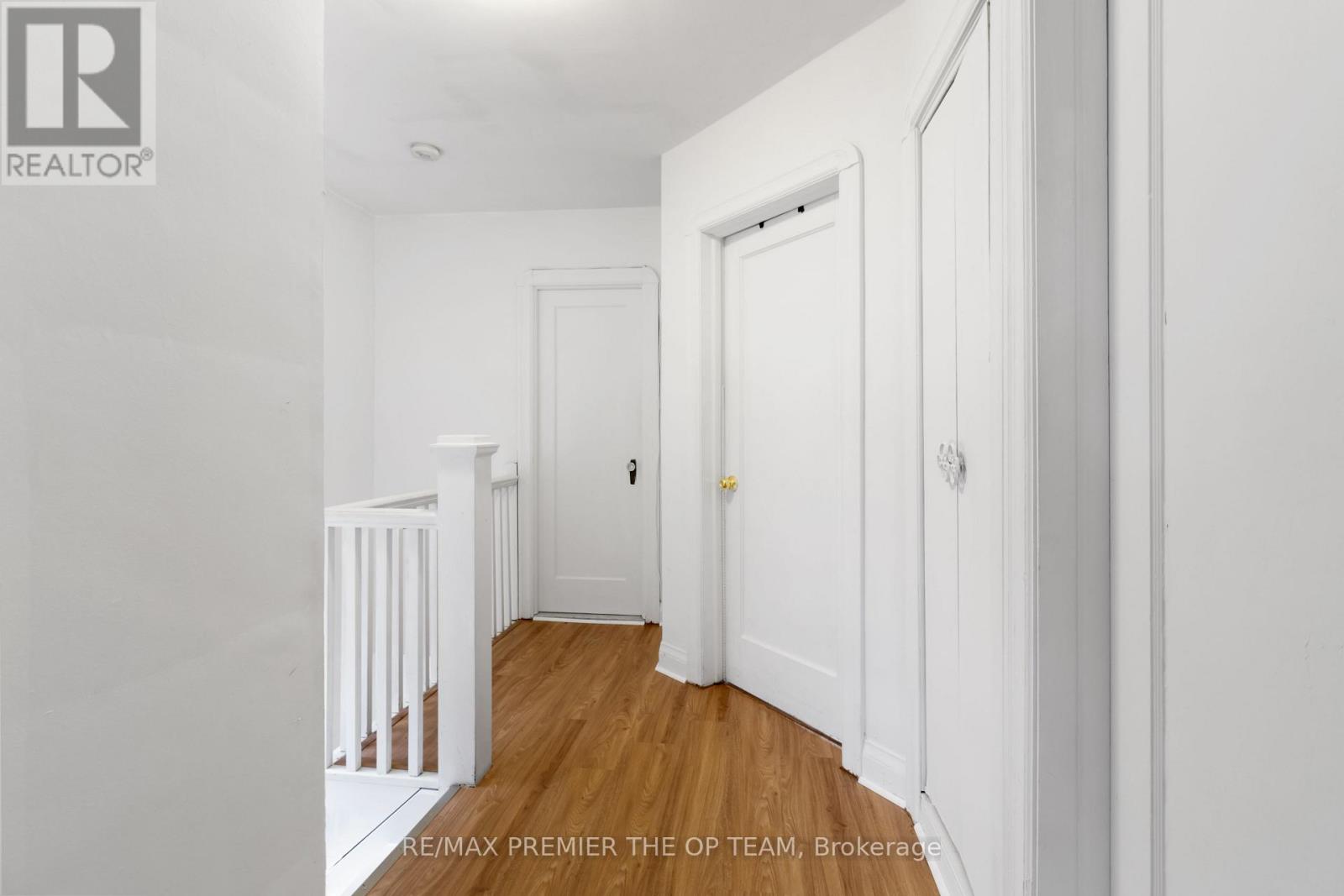 65 Long Branch Avenue, Toronto, Ontario  M8W 3J3 - Photo 25 - W12542046