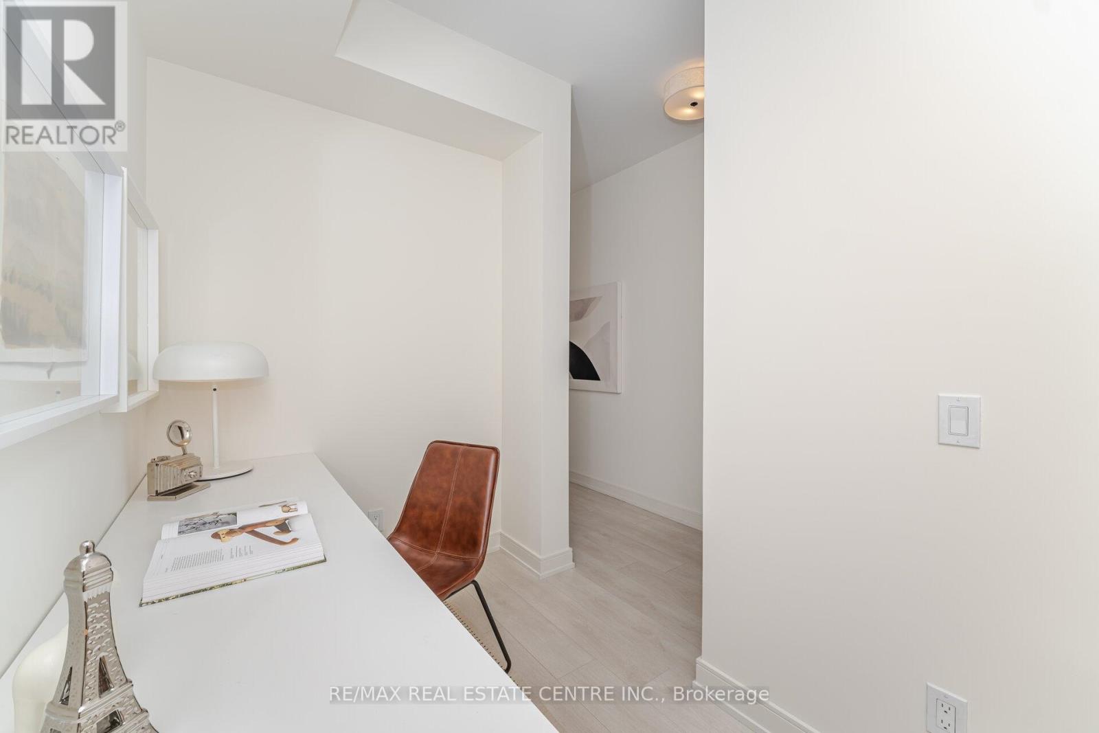 201 - 8010 Derry Road, Milton, Ontario  L9T 9N3 - Photo 10 - W12542058