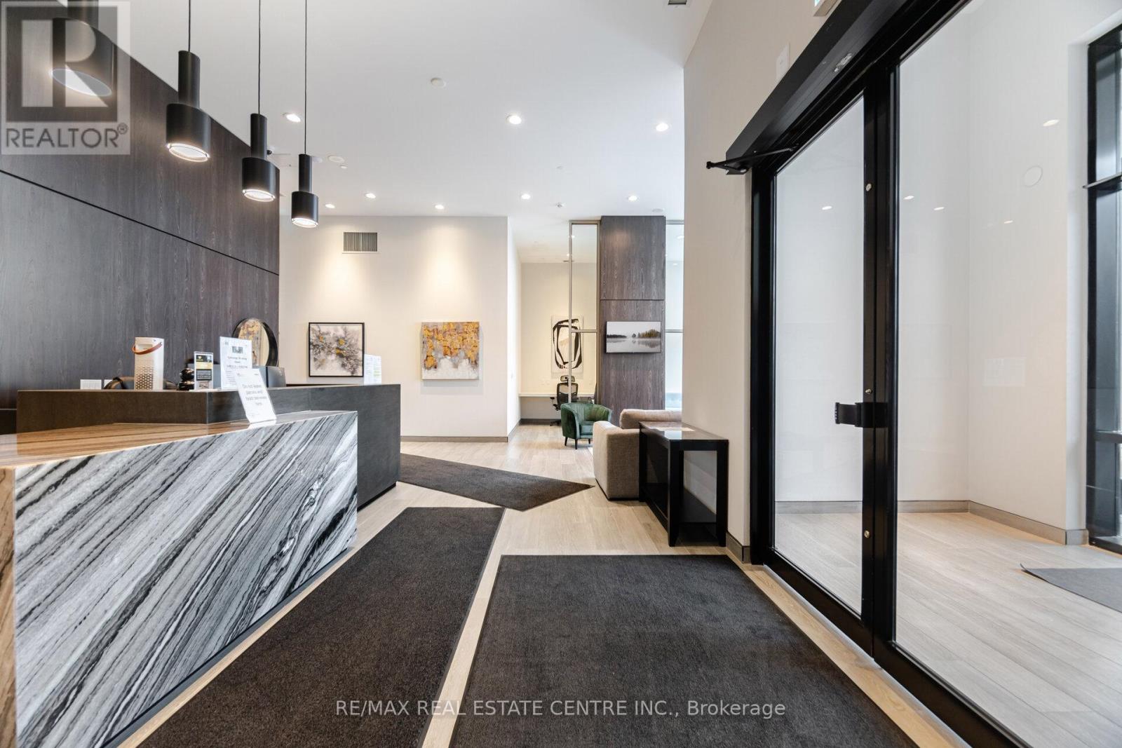 201 - 8010 Derry Road, Milton, Ontario  L9T 9N3 - Photo 3 - W12542058