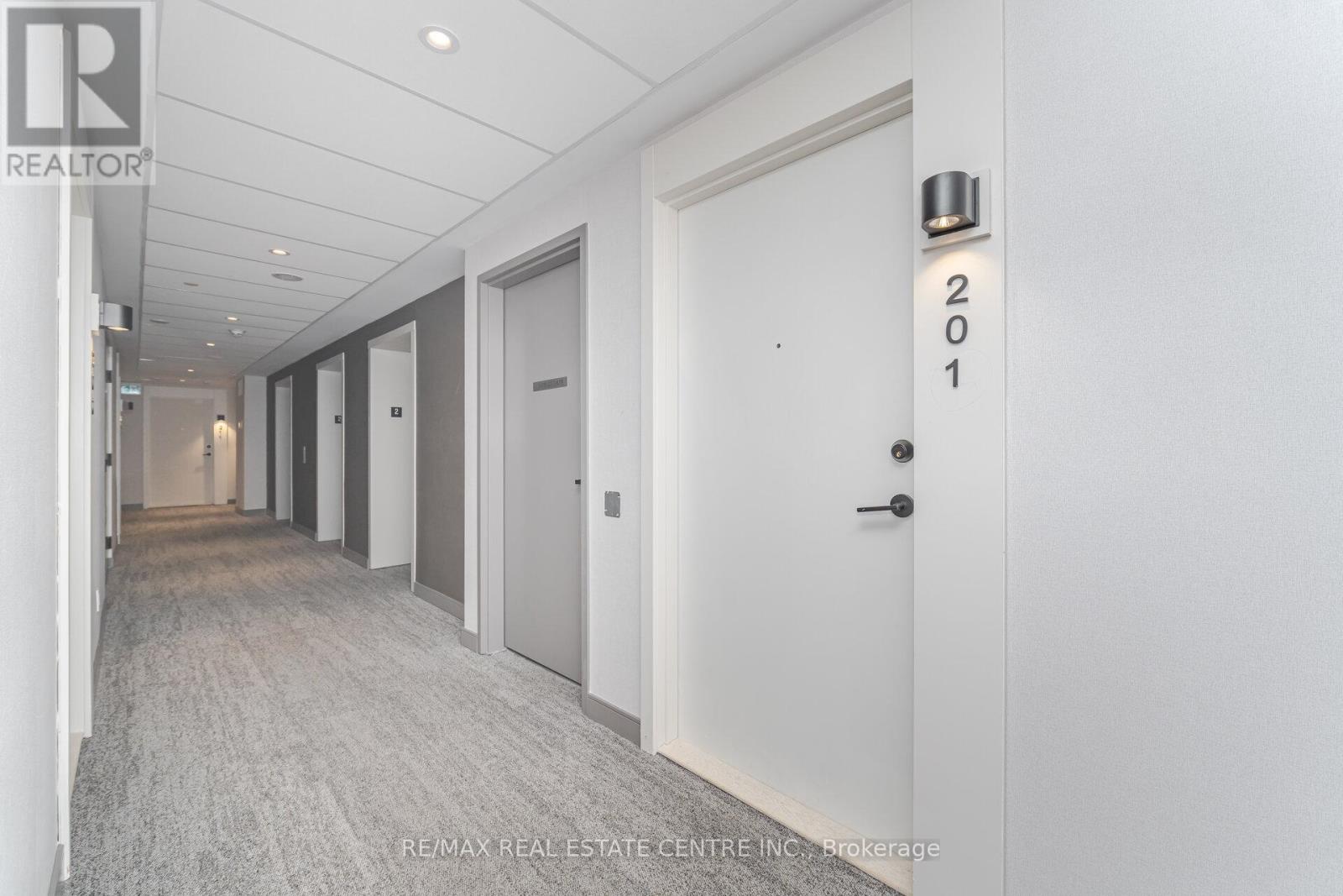 201 - 8010 Derry Road, Milton, Ontario  L9T 9N3 - Photo 5 - W12542058