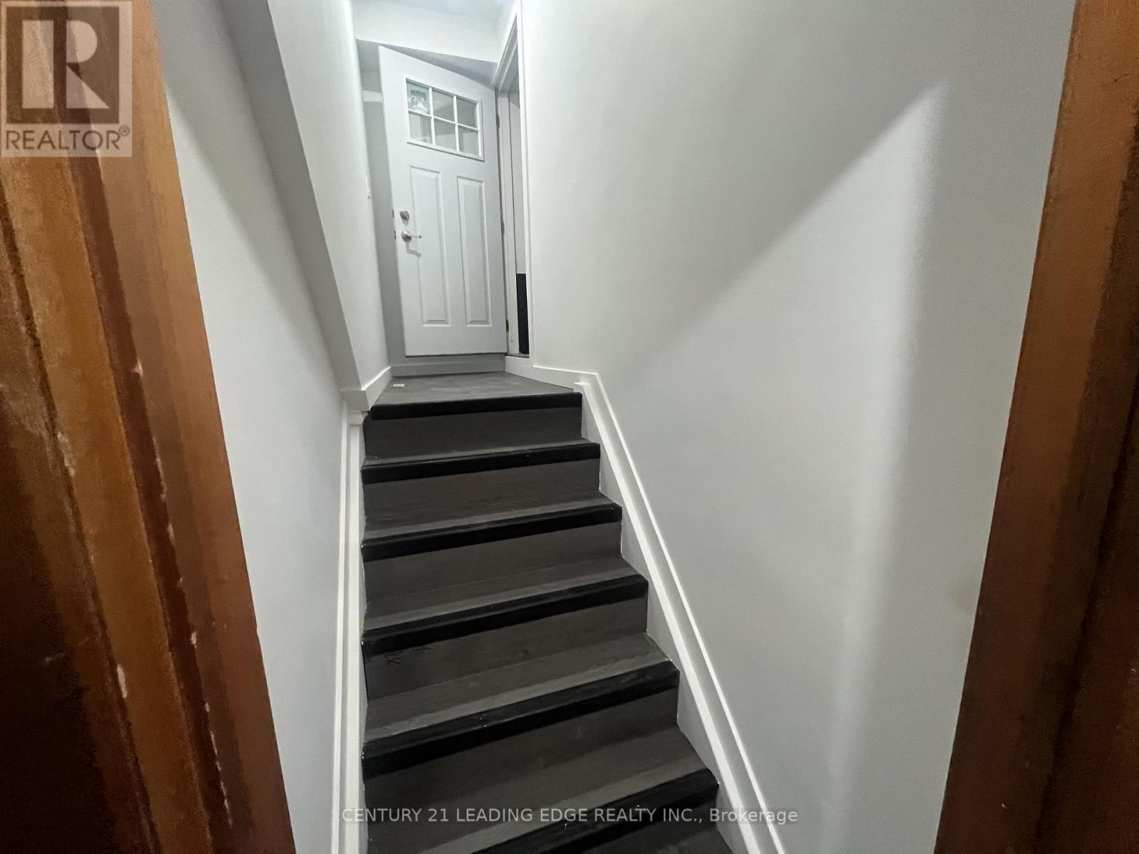 51 Hallsport Crescent, Toronto, Ontario  M3M 2K9 - Photo 12 - W12542074