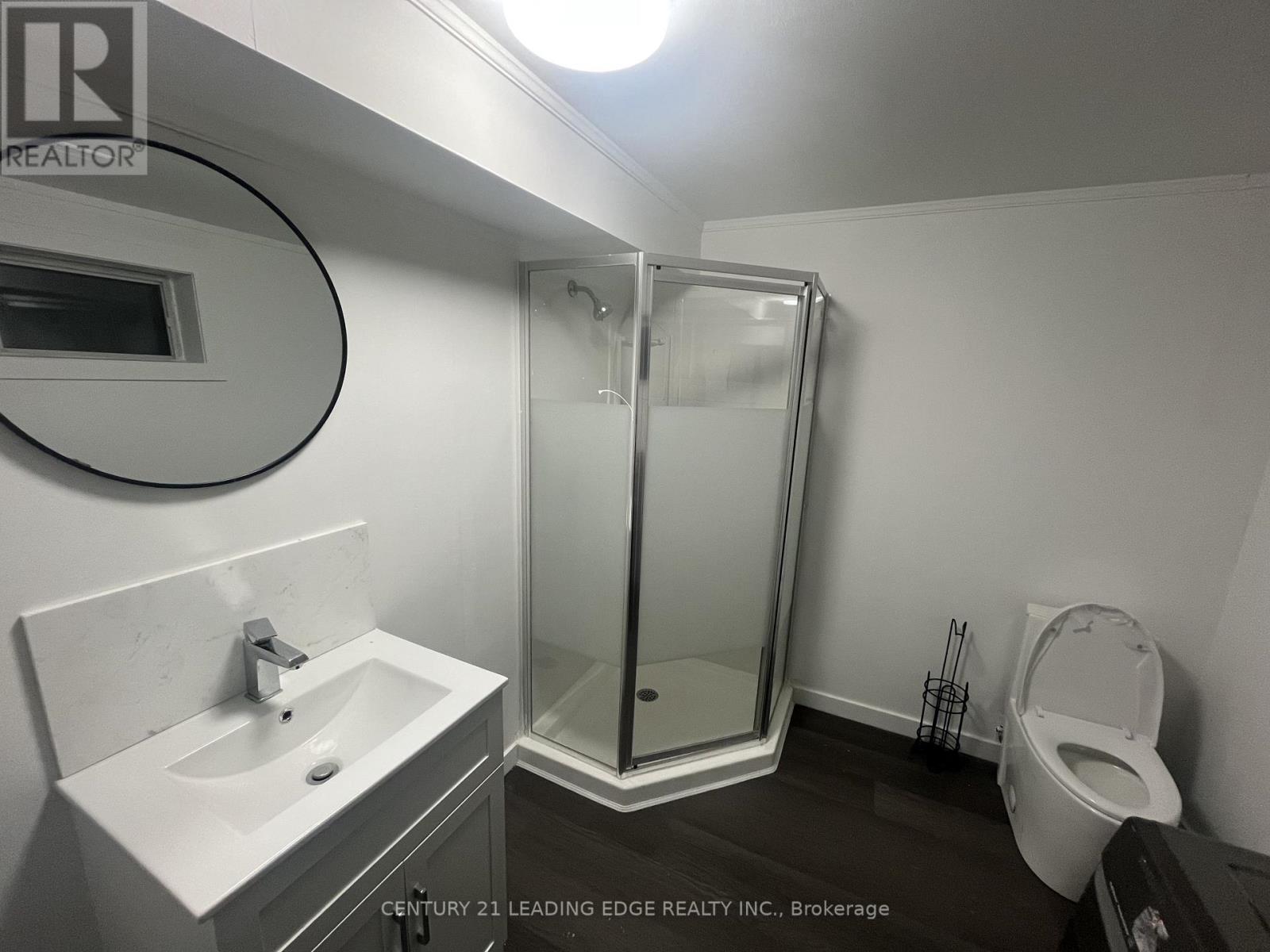 51 Hallsport Crescent, Toronto, Ontario  M3M 2K9 - Photo 4 - W12542074