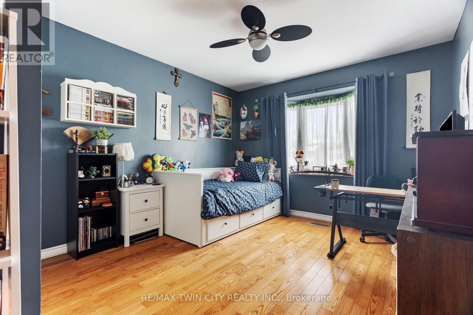 1486 Reynolds Avenue, Burlington, Ontario  L7M 3C1 - Photo 23 - W12542108