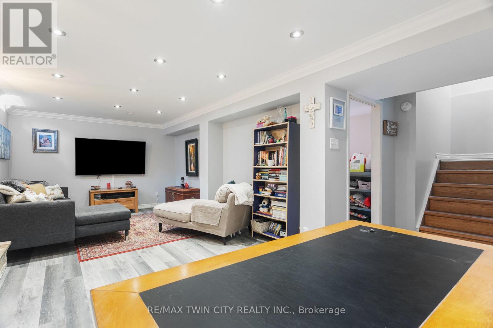 1486 Reynolds Avenue, Burlington, Ontario  L7M 3C1 - Photo 29 - W12542108