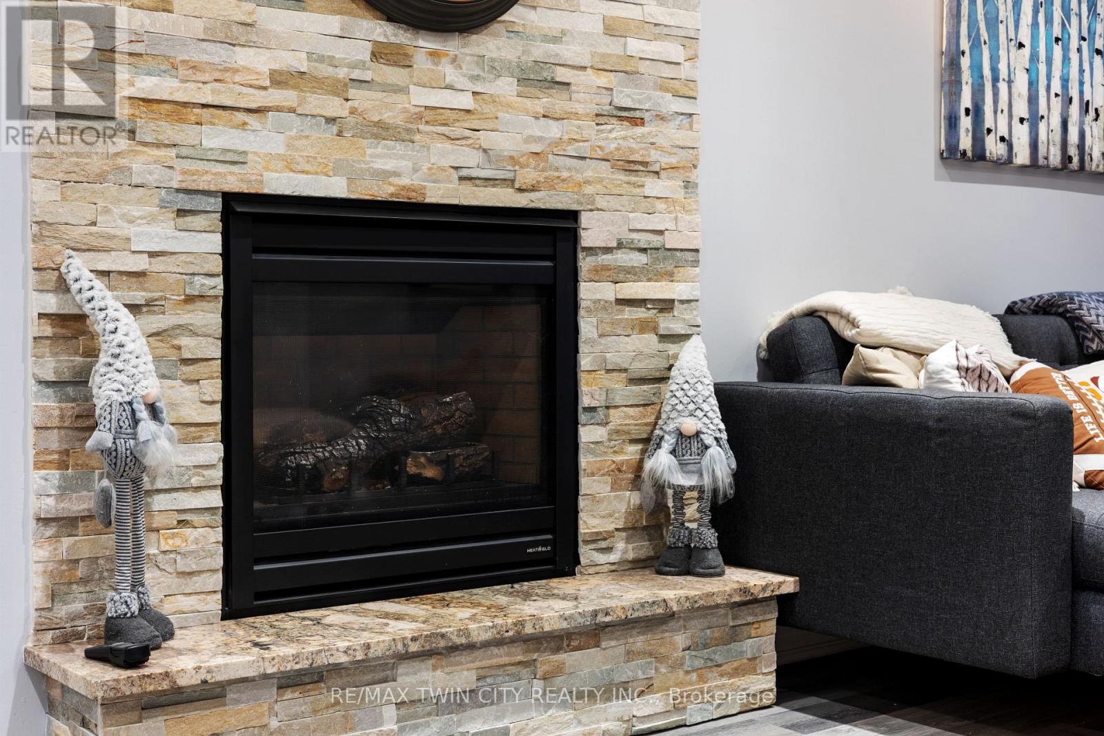 1486 Reynolds Avenue, Burlington, Ontario  L7M 3C1 - Photo 30 - W12542108