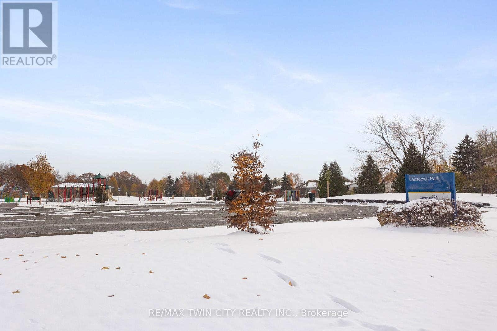 1486 Reynolds Avenue, Burlington, Ontario  L7M 3C1 - Photo 38 - W12542108