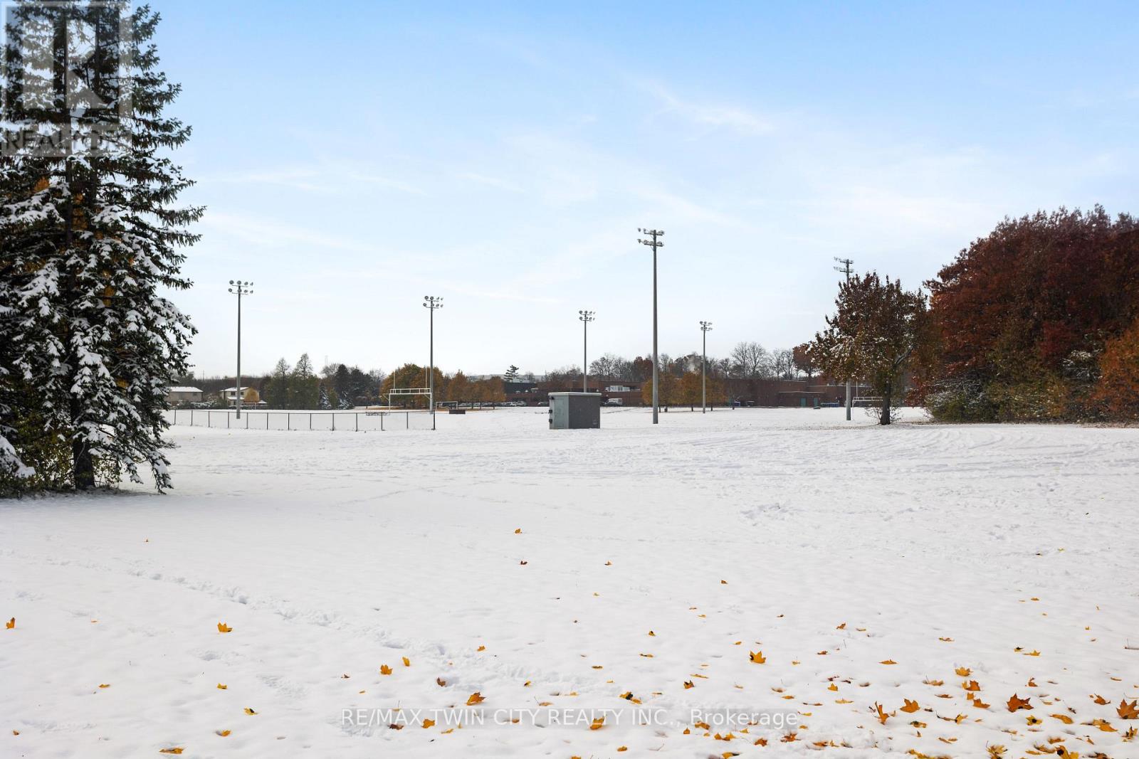 1486 Reynolds Avenue, Burlington, Ontario  L7M 3C1 - Photo 41 - W12542108