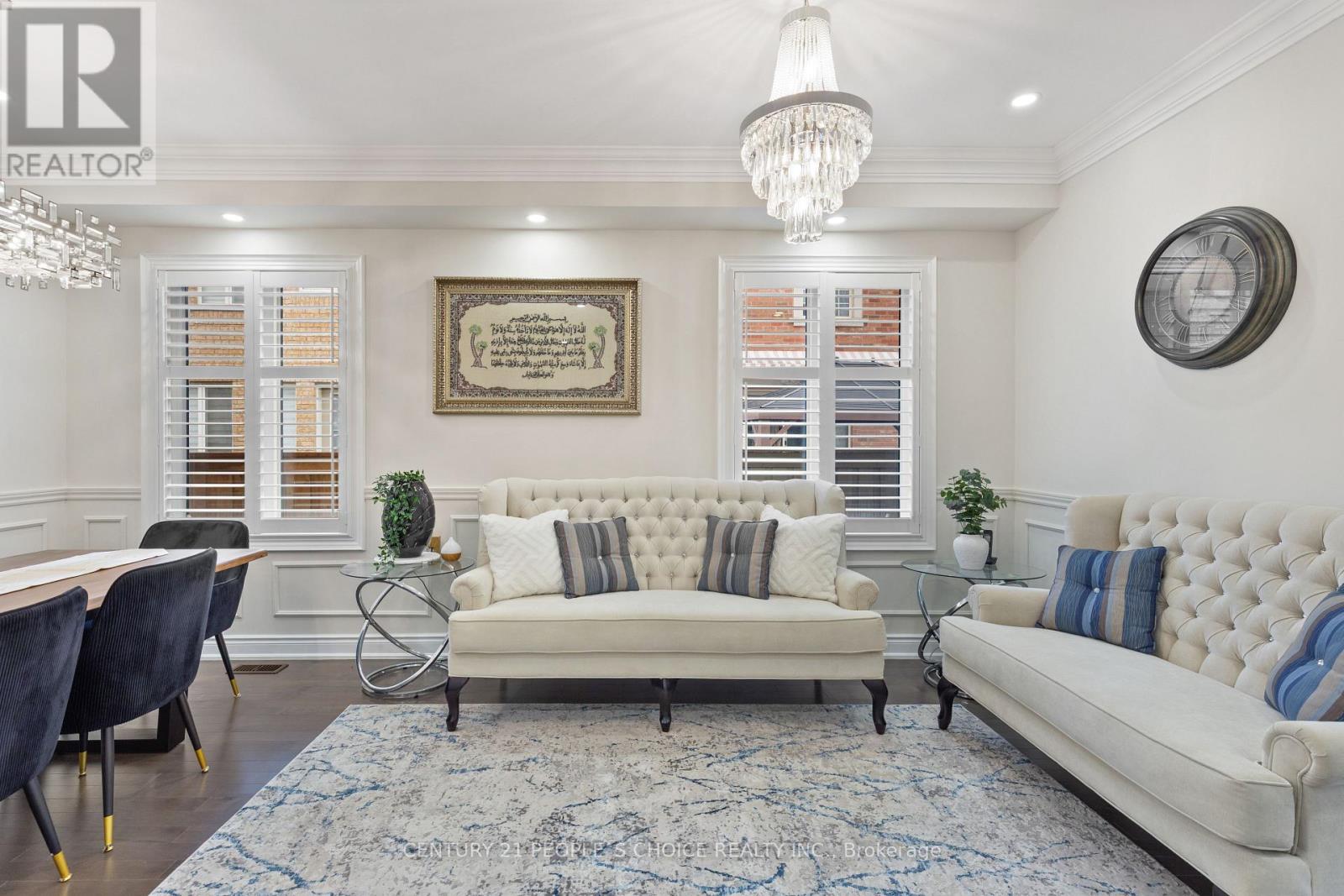 240 Etheridge Avenue, Milton, Ontario  L9E 1H6 - Photo 9 - W12542116