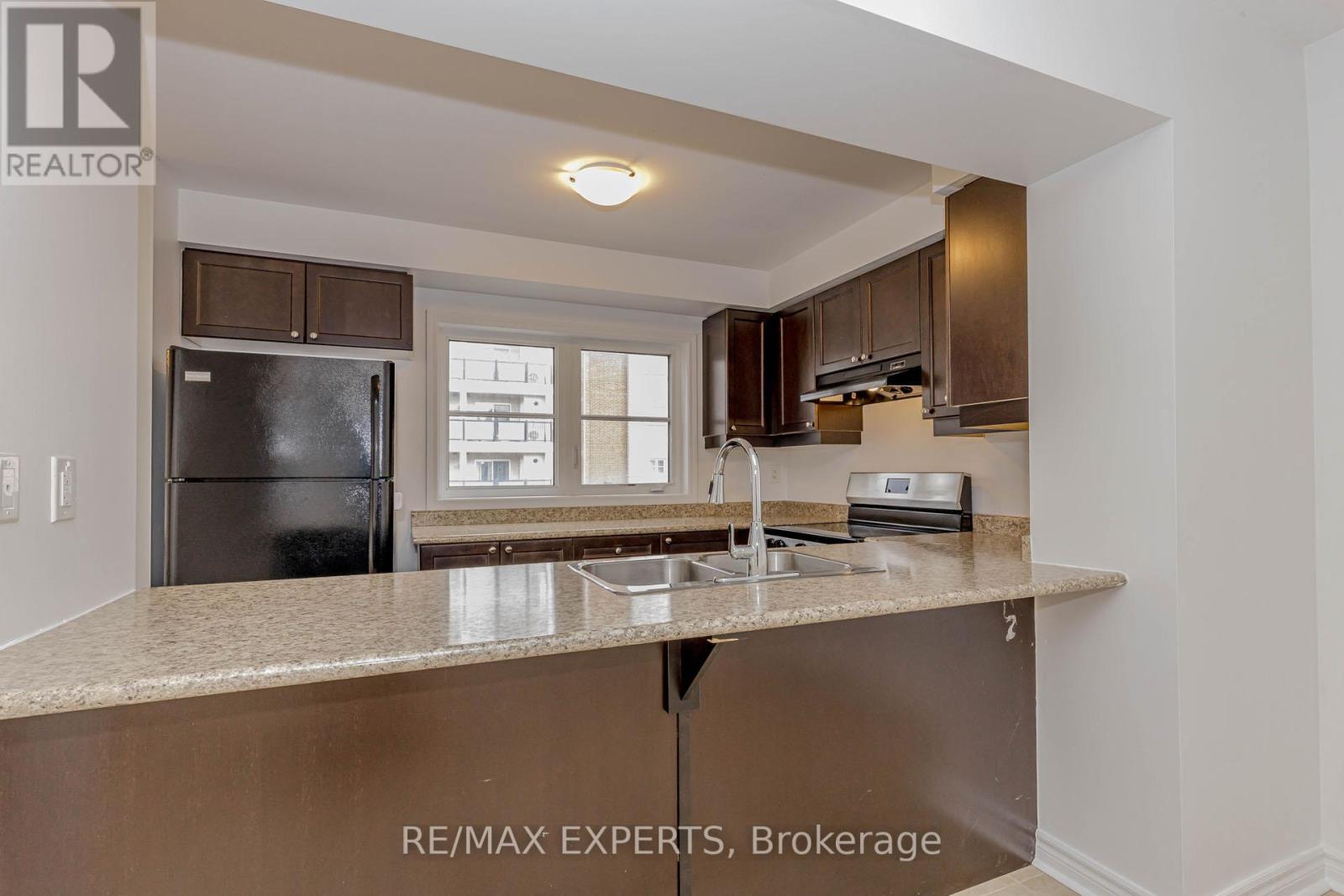 27 - 86 Baycliffe Crescent, Brampton, Ontario L7A 3Z3 - Photo 16 - W12542150