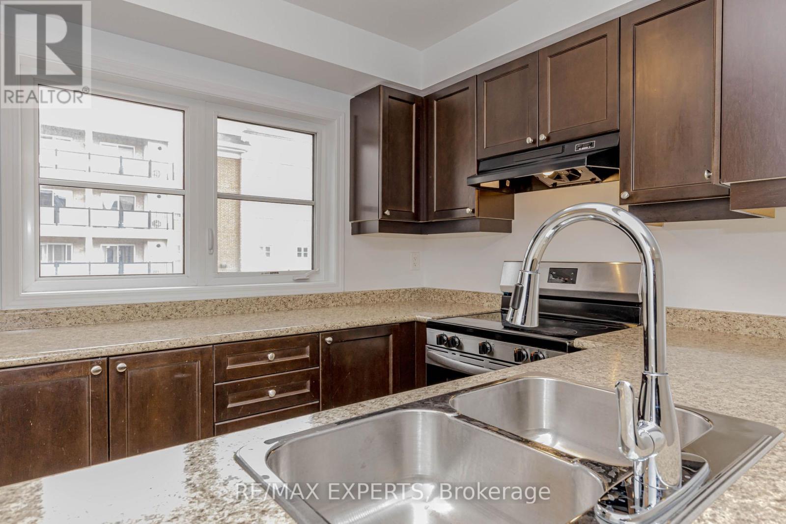 27 - 86 Baycliffe Crescent, Brampton, Ontario L7A 3Z3 - Photo 17 - W12542150