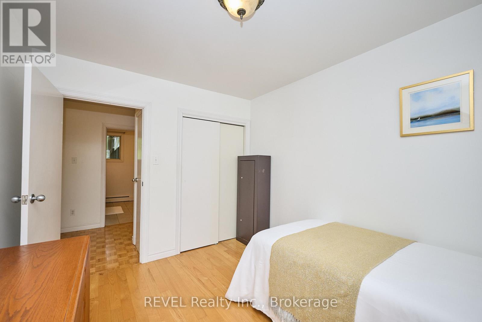 268 Canboro Road, Pelham, Ontario L0S 1M0 - Photo 27 - X12542296