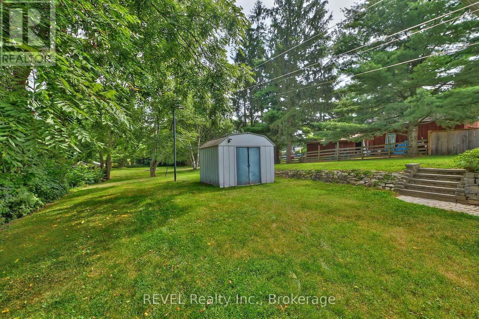 268 Canboro Road, Pelham, Ontario L0S 1M0 - Photo 38 - X12542296