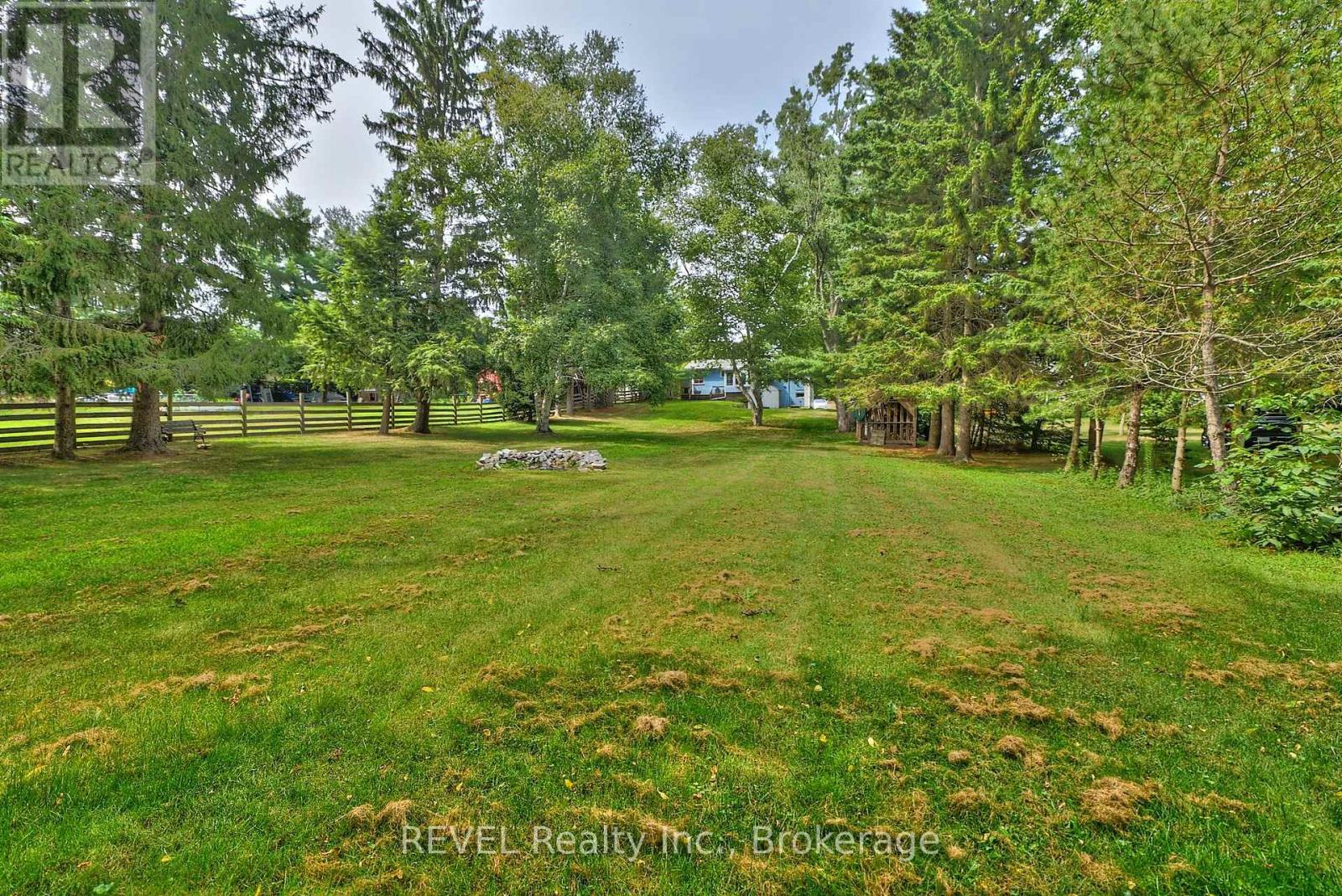 268 Canboro Road, Pelham, Ontario L0S 1M0 - Photo 39 - X12542296