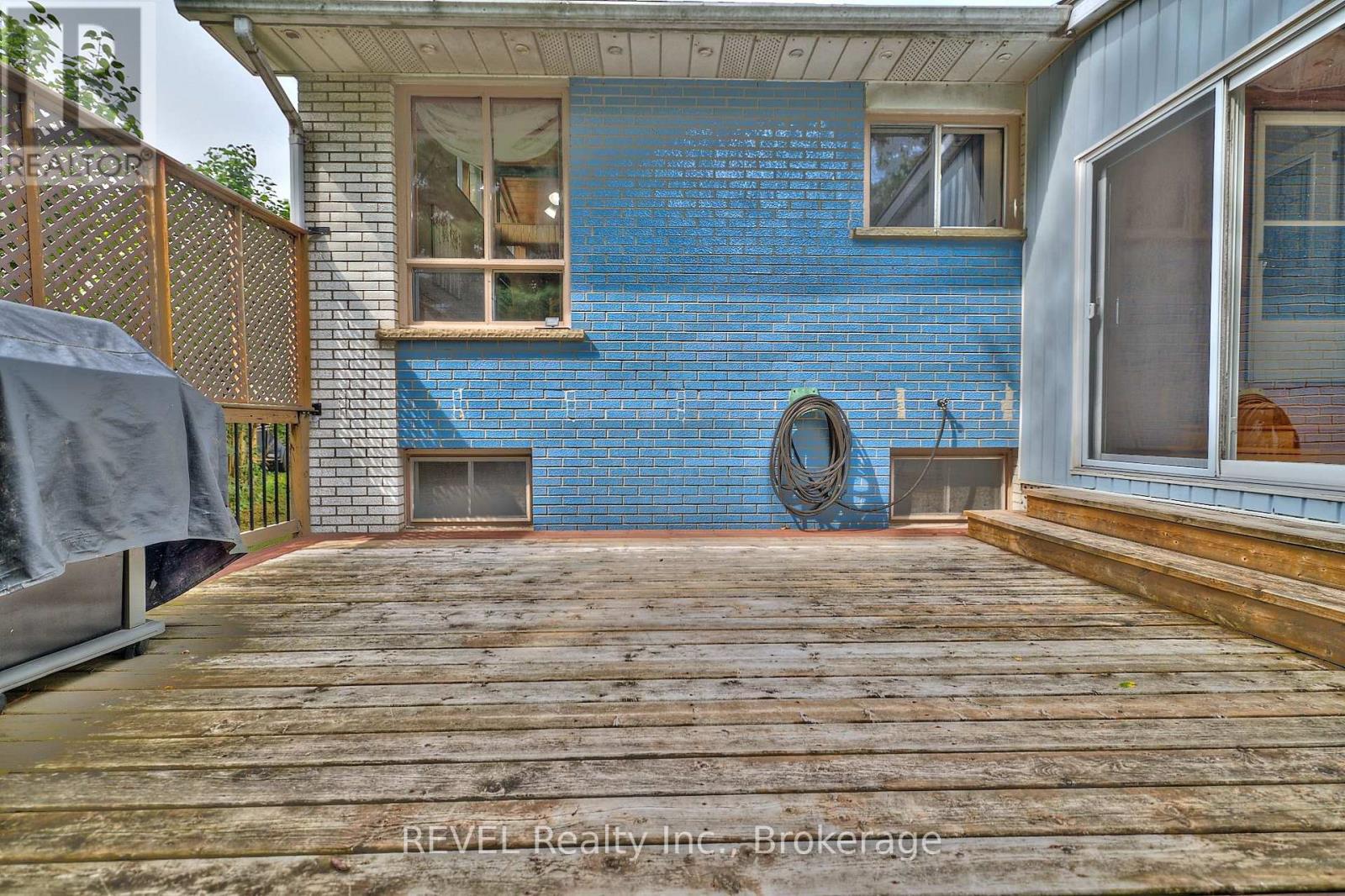 268 Canboro Road, Pelham, Ontario L0S 1M0 - Photo 45 - X12542296