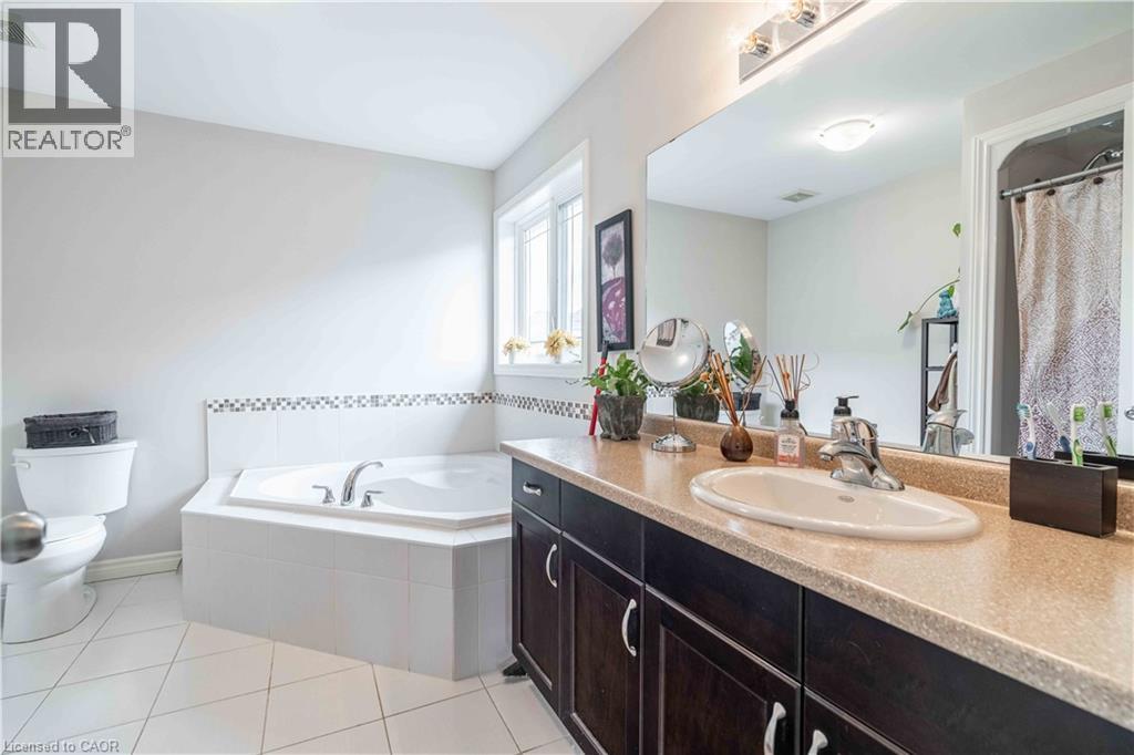 27 Purnell Drive, Hamilton, Ontario  L9C 0C6 - Photo 18 - 40767640